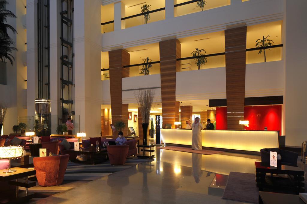 Novotel Dammam Business Park Екстериор снимка