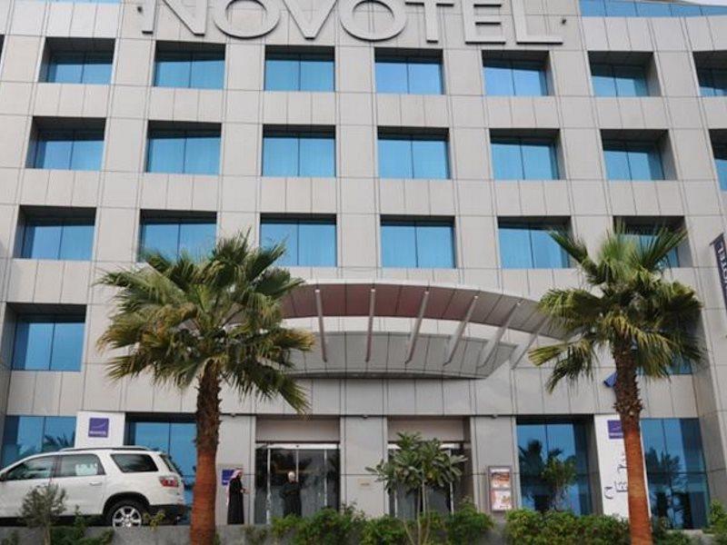 Novotel Dammam Business Park Екстериор снимка